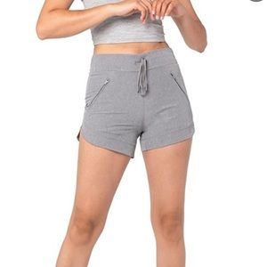 Ladies’ Grey Zippered Deep Pocket Elastic Tie Waist Athletic Shirts Size Large